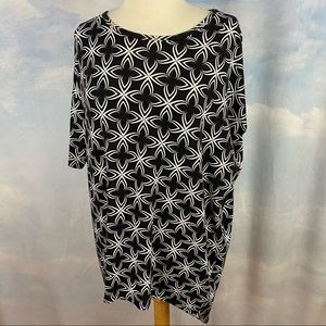 LuLaRoe Black & White Irma Size XXS